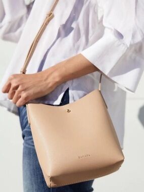 Samara Medium Shoulder Bag Peony
